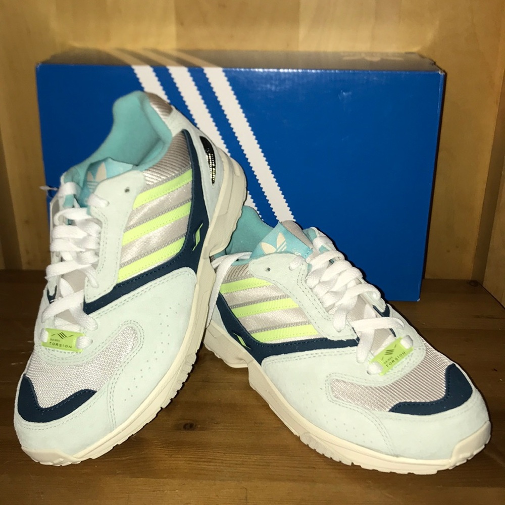 Adidas ZX 4000 Women’s Shoes Nib